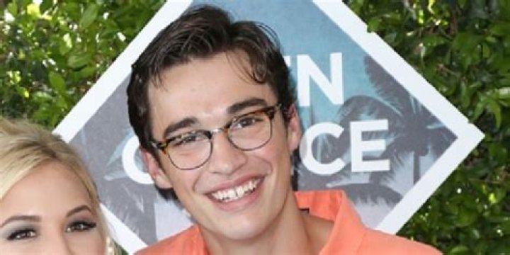 Joey Bragg - Age, Family, Bio
