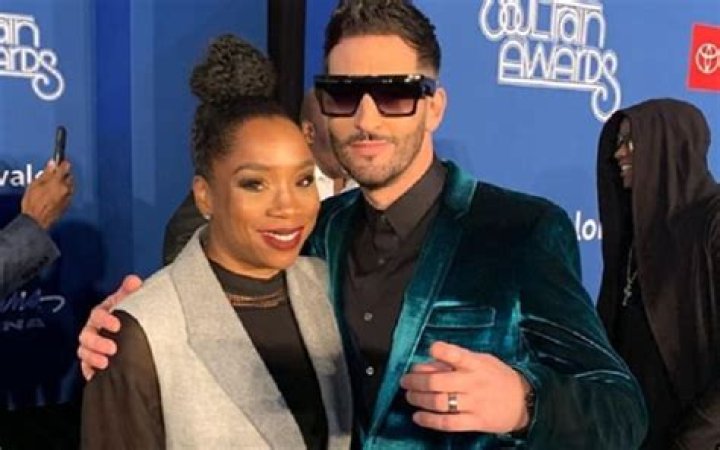 Jon B is Married to Wife: Danette Jackson. Kids.