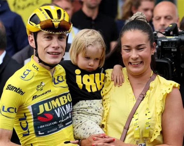 Jonas Vingegaard Wife Age