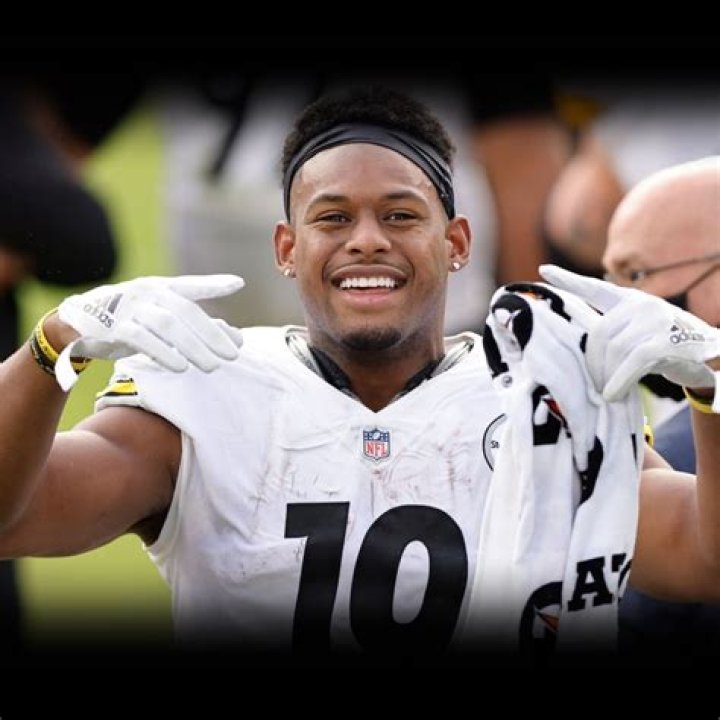 JuJu Smith-Schuster Net Worth - Wiki, Age, Weight and Height, Relationships, Family, and More