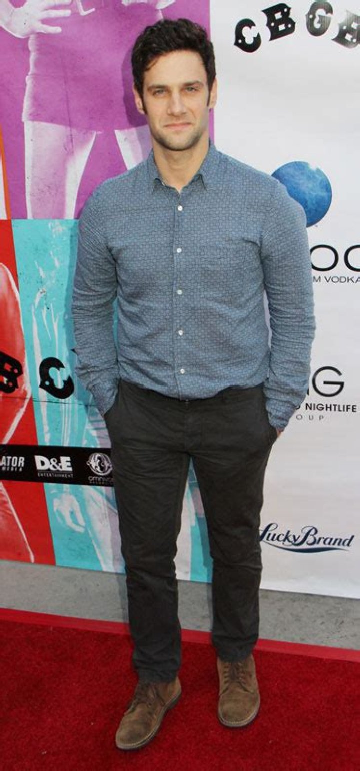 Justin Bartha Height, Weight, Net Worth, Age, Birthday, Wikipedia, Who, Instagram, Biography