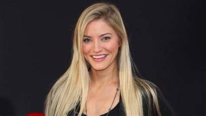 Justine Ezarik - Age, Family, Bio