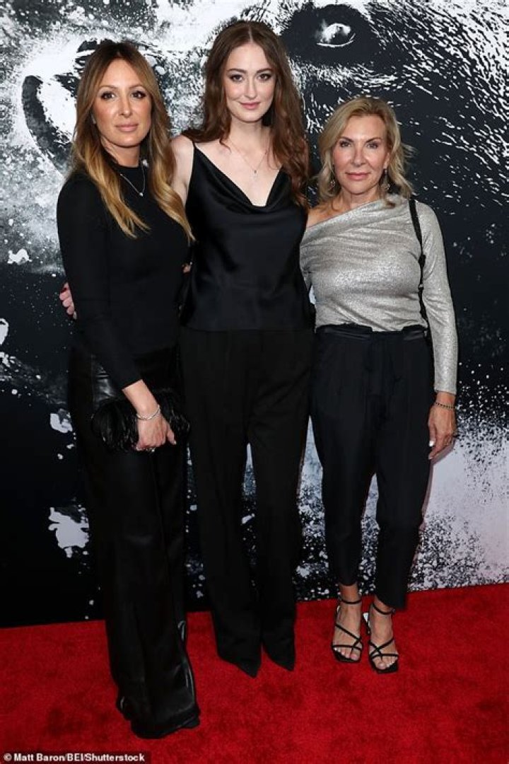 Karsen Liotta Height: How tall is Karsen Liotta?