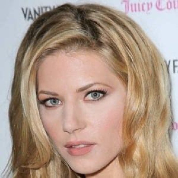 Katheryn Winnick - Age, Family, Bio