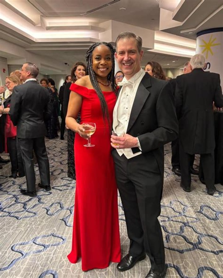 Kimberly Atkins Wiki, Age, Married, Husband, Family, Salary