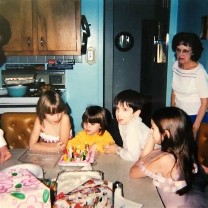 Kimberly Rhoades - Age, Family, Bio