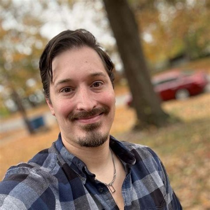 Kin Shriner - Age, Family, Bio