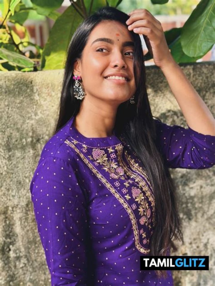 LA Love the Boss - Age, Family, Bio