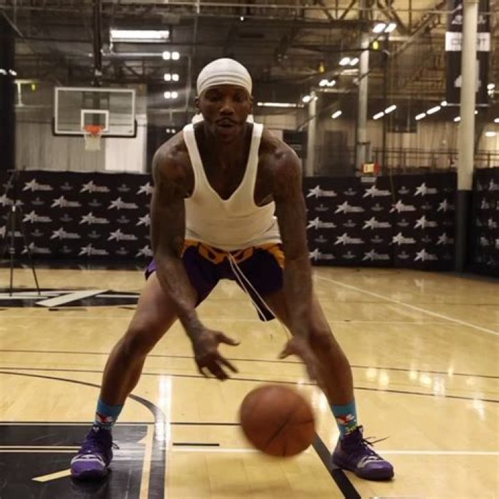 Larry Williams (Basketball Player) - Age, Family, Bio