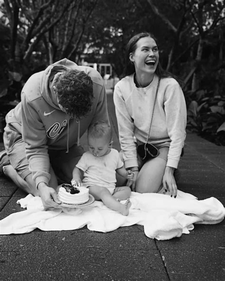 Lauri Markkanen - Age, Family, Bio