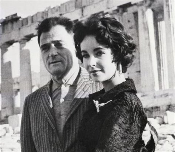 Liza Todd: Biography, Marriages, Family Ties, and More