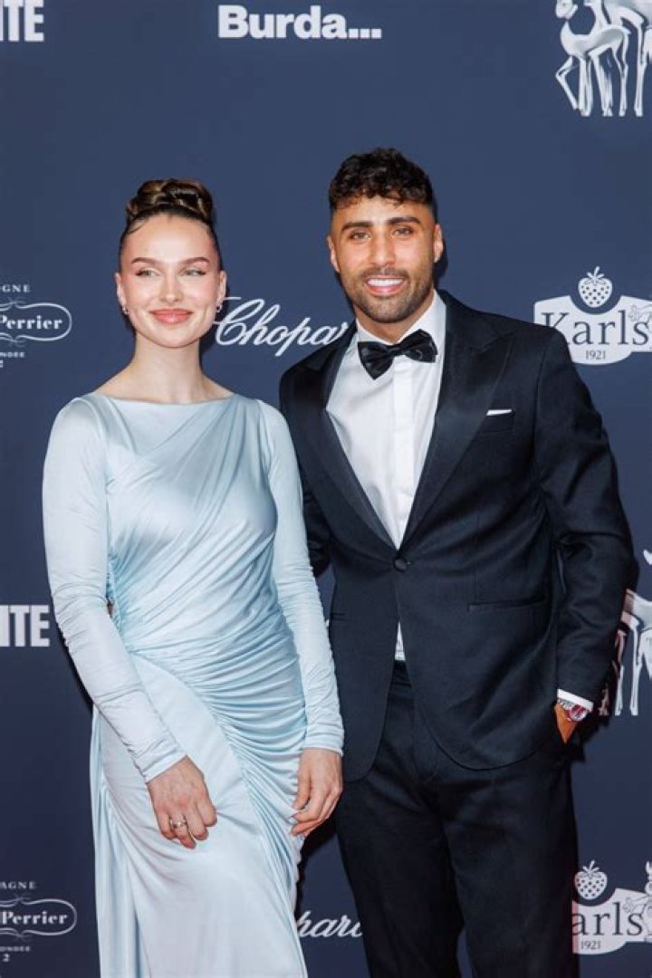 Louisa Jindaoui Height, Weight, Net Worth, Age, Birthday, Wikipedia, Who, Nationality, Biography