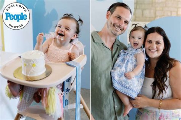 Love Is Blind couple Alexa Lemieux and Husband Brennon Lemieux are expecting their first child