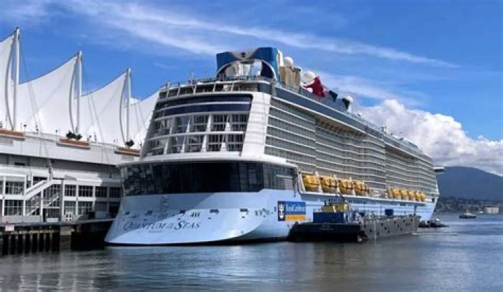 Luxury Cruises From Vancouver to Hawaii