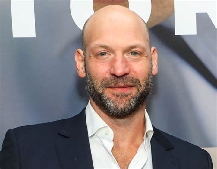 Maddie Corman Bio (Wiki) 