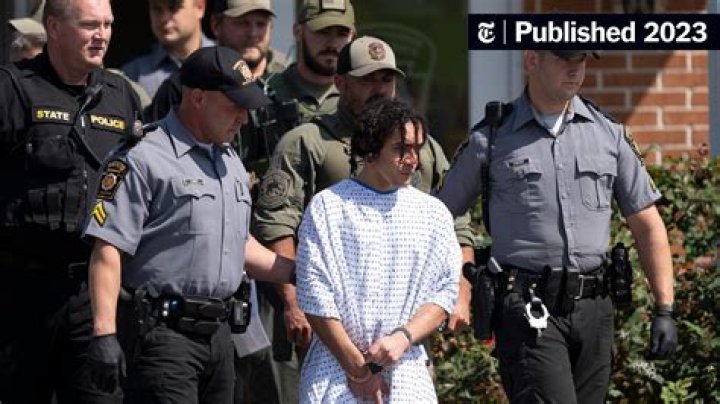 
Man wanted for SEPTA se* assaults in South Philadelphia turns himself in 