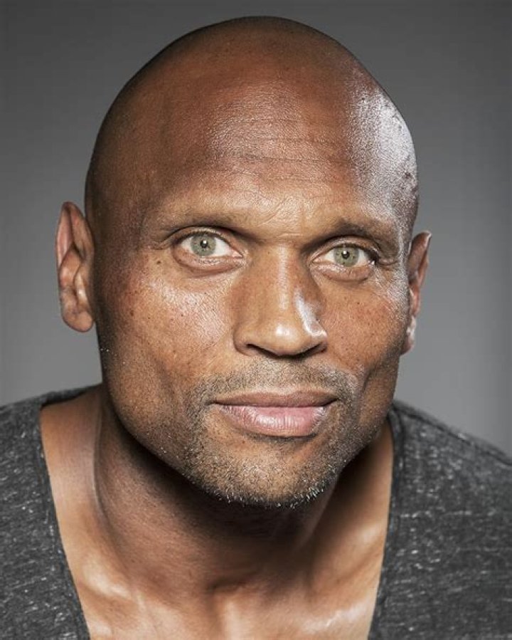 
Mark Rhino Smith Height, Weight, Net Worth, Age, Birthday, Wikipedia, Who, Nationality, Biography 