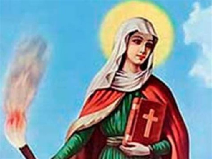 Marta María Santos - Age, Family, Bio