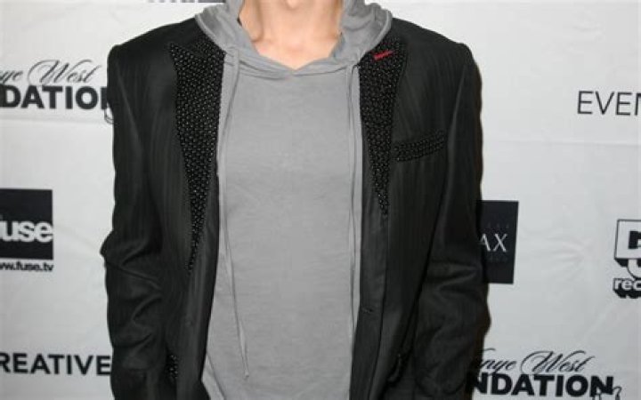 Matthew Santos Net Worth - Wiki, Age, Weight and Height, Relationships, Family, and More