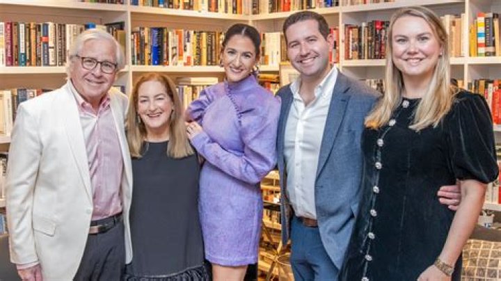 Meet Emma Fineman And Leka Fineman, Chloe Fineman Sisters Family And Net Worth