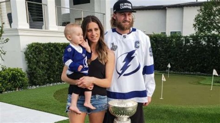 Meet Steven Stamkos Sister Sarah Stamkos, Parents And Wikipedia Bio