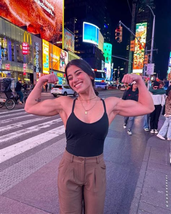 Mo Saffari - Age, Family, Bio