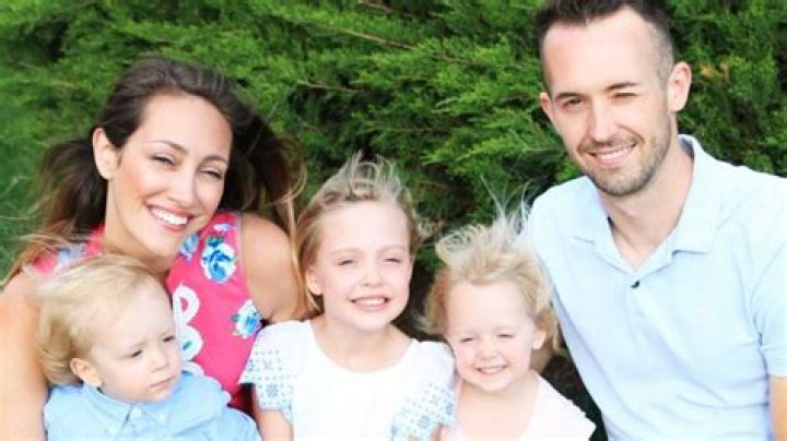 Myka Stauffer - Age, Family, Bio