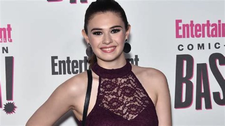 Nicole Maines Before Surgery – Is She Transgender? Parents And Childhood Explored