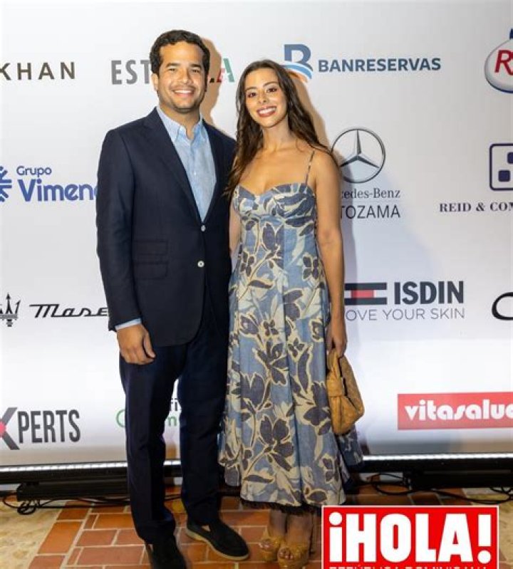 Omar Bravo - Age, Family, Bio