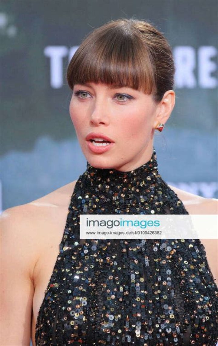 One of Arnold’s mistresses details his M.O., says he was screwing Total Recall actress