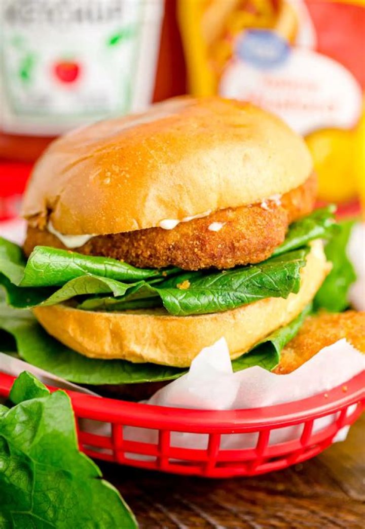 Patty Kitcharoensakkul - Age, Family, Bio