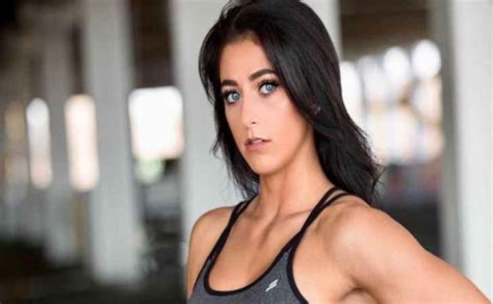 Popular American Cheerleader, Brittany Hertz is dating her boyfriend, Drew Dirksen