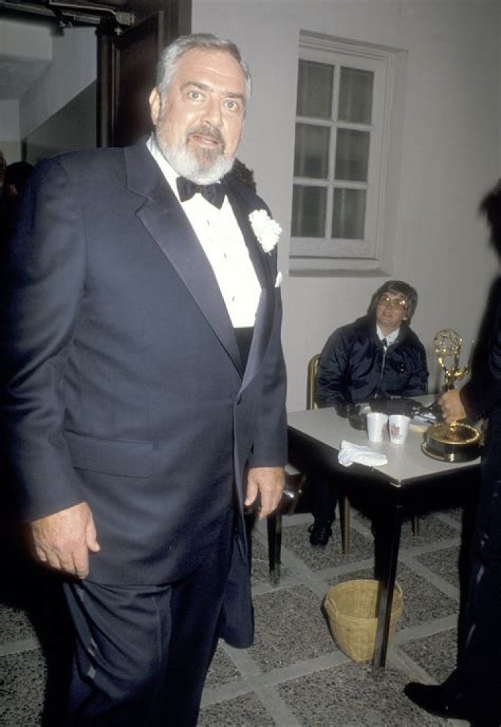 Raymond Burr - Trivia, Family, Bio