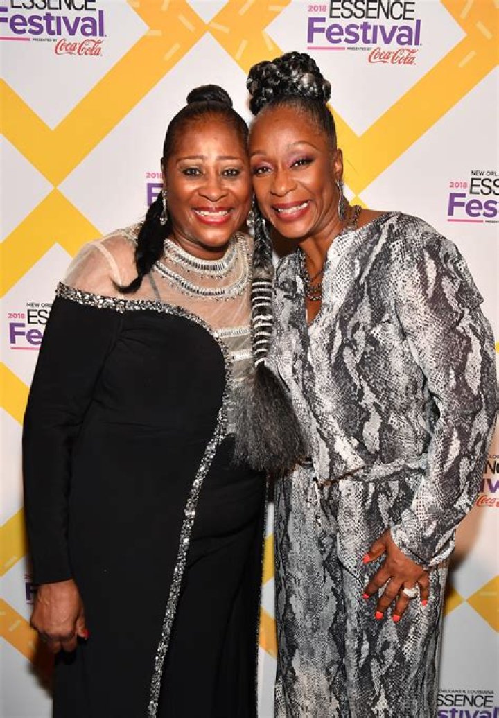 Regina Belle - Age, Family, Bio