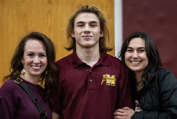 Rhonin Swenson - Age, Family, Bio