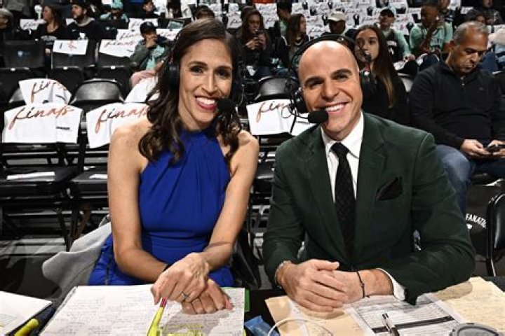 Ryan Ruocco And His Wife Andrea Ferzoco Married In A Beautiful Ceremony In 2020