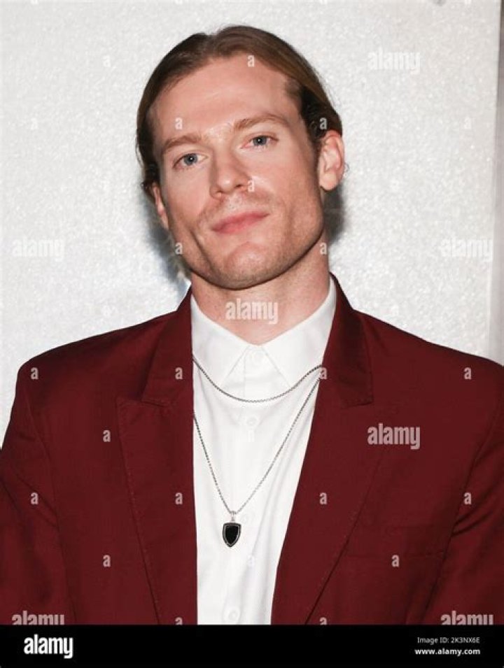 Sam Reid Height, Weight, Net Worth, Age, Birthday, Wikipedia, Who, Nationality, Biography