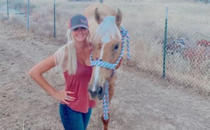 Samantha Hagar, Daughter of Sammy Hagar! Know Her Instagram, Barrel Racing, Height, Wife, Net Worth, & More.
