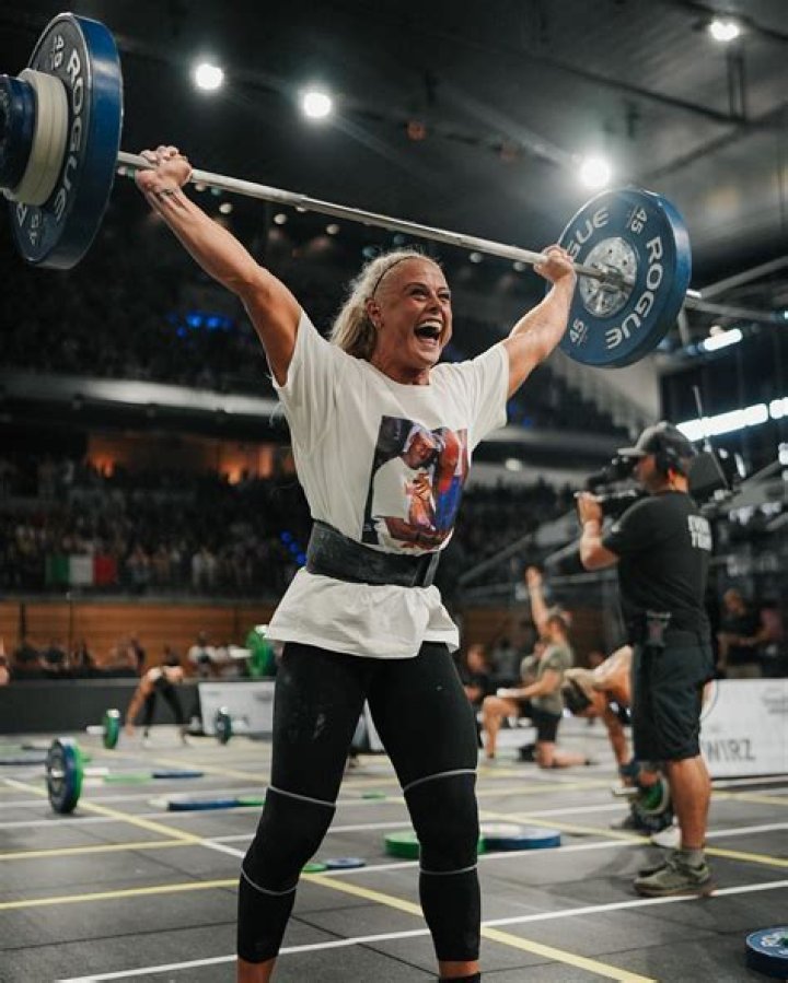 Sara Sigmundsdottir Net Worth - Wiki, Age, Weight and Height, Relationships, Family, and More