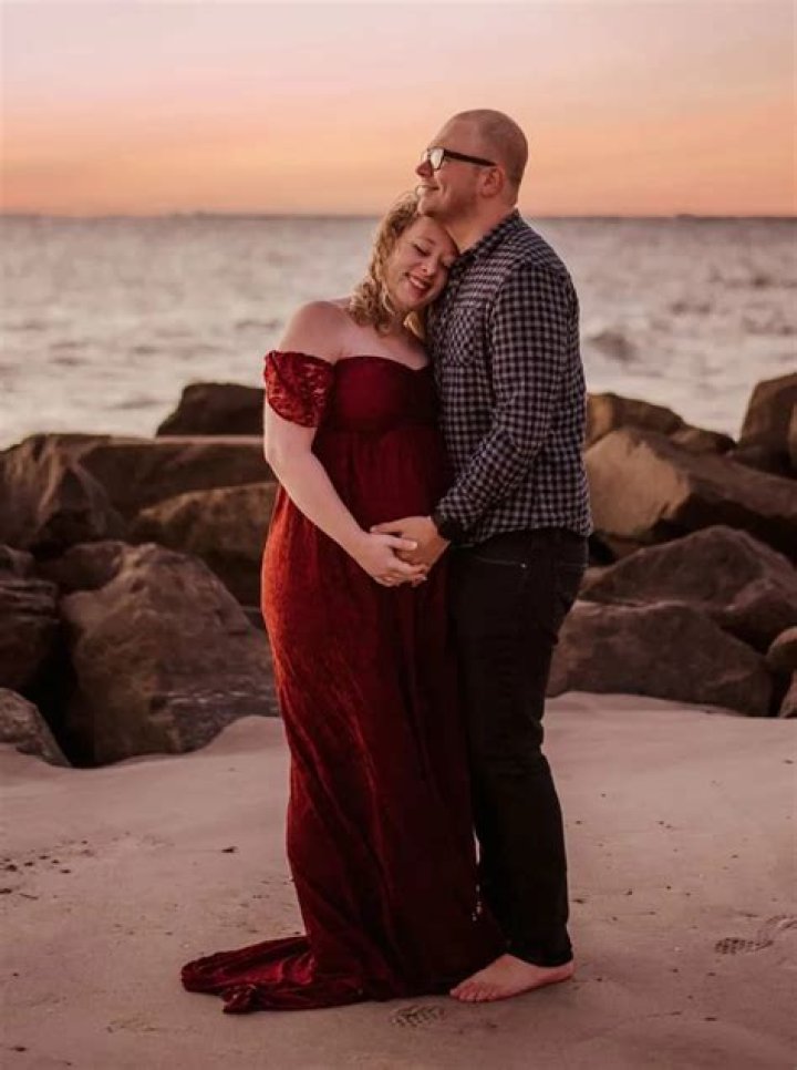 Sarah Macklin - Age, Family, Bio