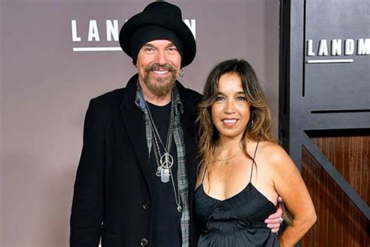 Shannon Thornton - Age, Family, Bio