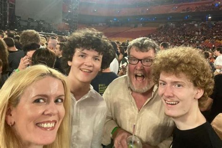 Simon van Kempen - Age, Family, Bio