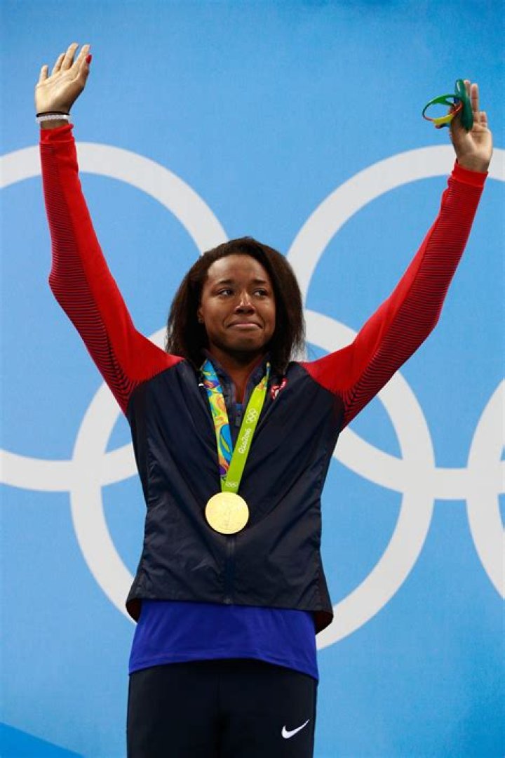Simone Manuel Net Worth - Wiki, Age, Weight and Height, Relationships, Family, and More