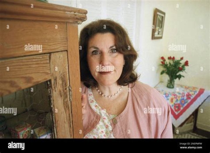 Susan Bluestein Bio (Wiki) 