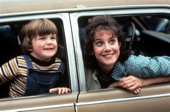 Terms of Endearment - Cast, Ages, Trivia