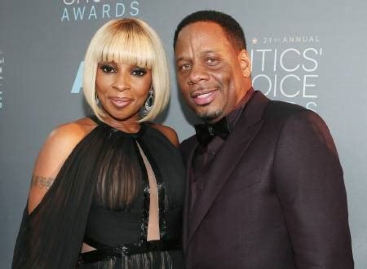 The Famous American photographer and Blogger, Briana Latrise is the step-daughter to R&B Singer and Actor, Mary J Blige.