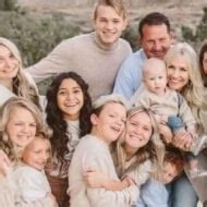 The YUH Family - Members, Ages, Trivia