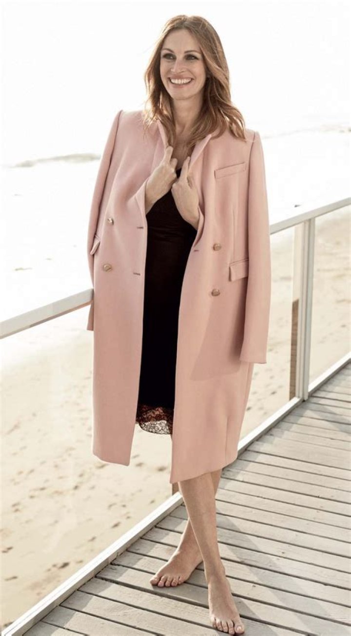 Three Interesting Julia Roberts Feet Facts