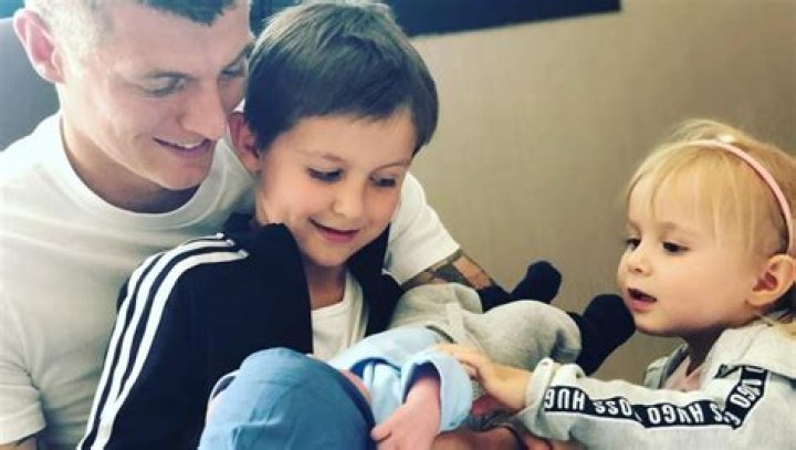 Toni Kroos Kids With Wife Jessica Kroos: Leon, Amelie And Fin