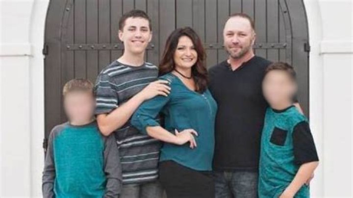 Tyler Cameron - Age, Family, Bio